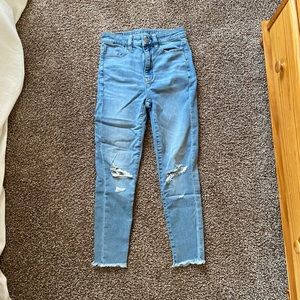 American Eagle high-rise jeans crop